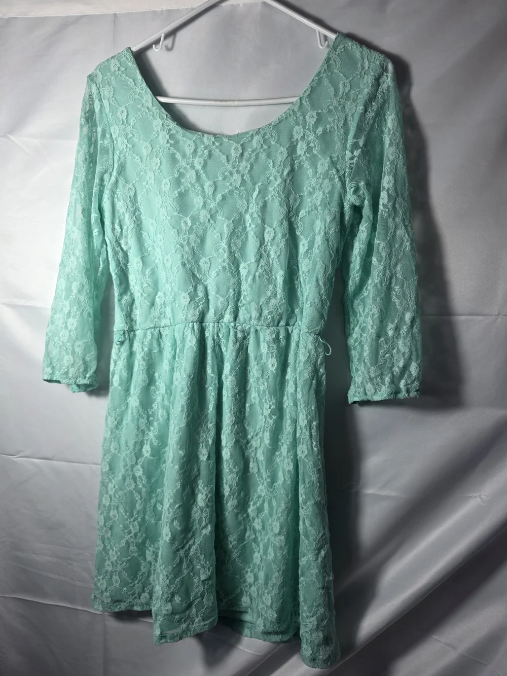 Love Reign Mint Lace Long Sleeve Dress EUC